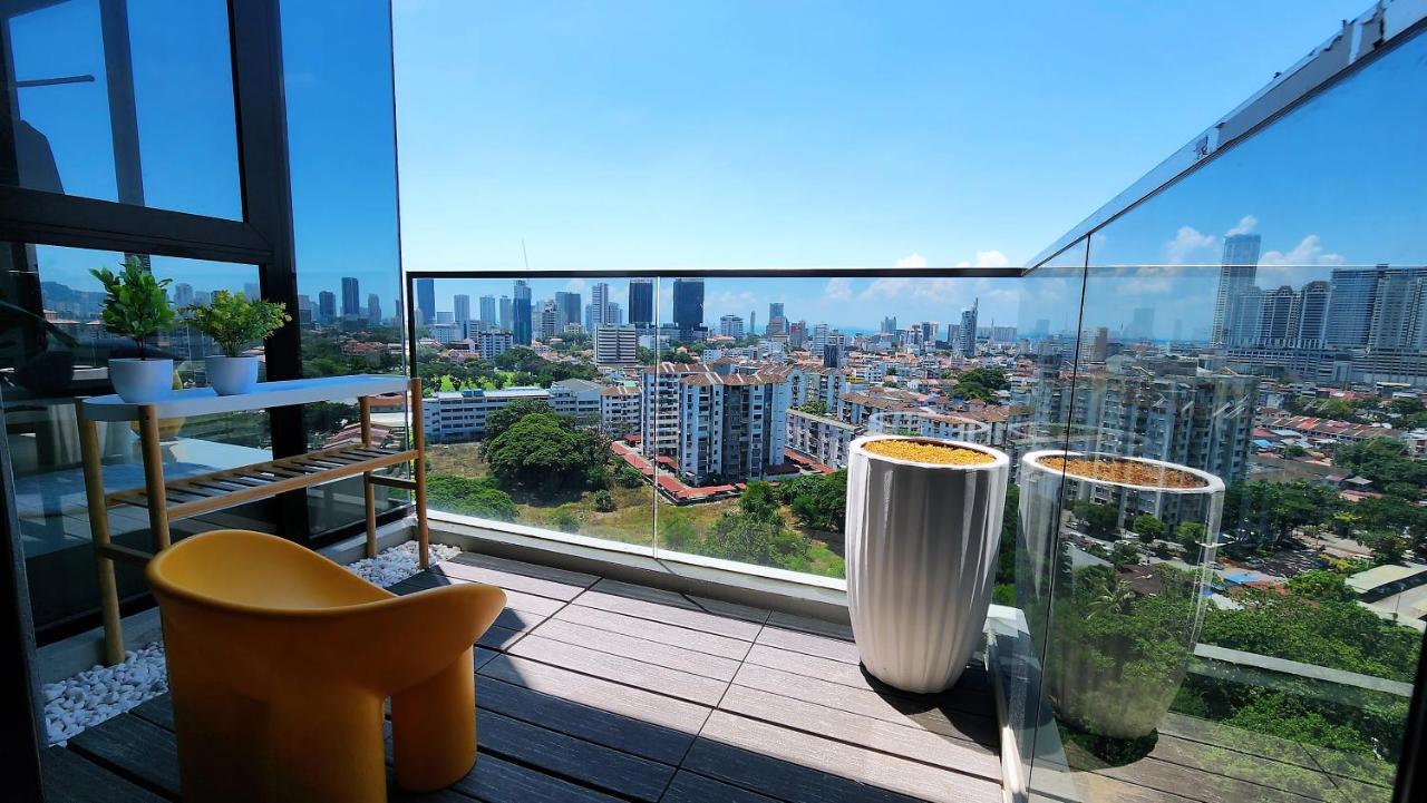 Skypool With Seaview 8Pax Beacon Executive Suites - Georgetown City Centre - 3Km To Komtar Exterior photo